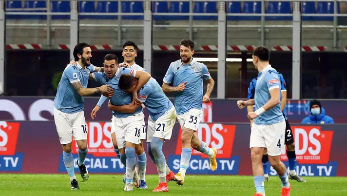 Escalante festeggia con la squadra