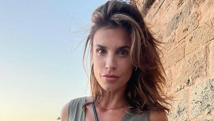 Elisabetta Canalis più in forma che mai: su Instagram pubblica scatti da urlo  Elisabetta Canalis più in forma che mai: su Instagram pubblica scatti da urlo - immagine 1