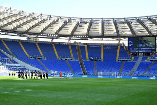 Minuto di silenzio per Mauro Bellugi Minuto di silenzio per Mauro Bellugi