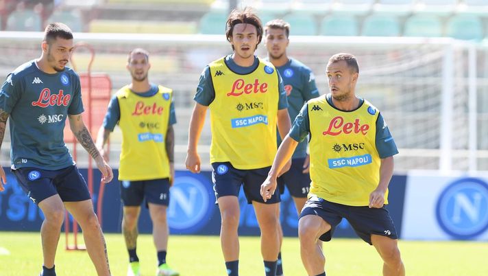 Verso Fiorentina-Napoli, ancora terapie per Lobotka: il report dell’allenamento - immagine 1