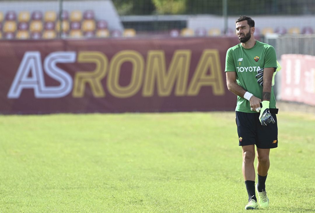 Roma-Helsinki, la rifinitura dei giallorossi a Trigoria – FOTO GALLERY - immagine 9
