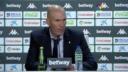 VIDEO Real Madrid, l’ira di Zidane”Io e la squadra meritiamo rispetto, così non è possibile andare avanti”