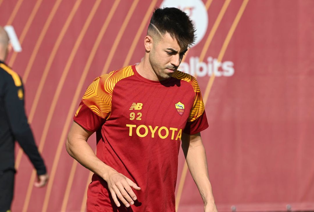 Trigoria, ripresa in vista del Betis: Karsdorp con il gruppo – FOTO GALLERY - immagine 7