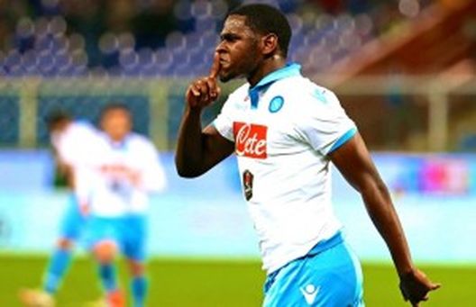 Zapata esulta in Sampdoria - Napoli del 1/122014. (AP Photo/Carlo Baroncini) Zapata esulta in Sampdoria - Napoli del 1/122014. (AP Photo/Carlo Baroncini)