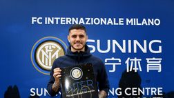SOCIAL / Icardi e compagni condividono le foto in posa con il libro Inter110