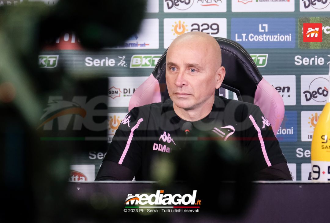 FOTO PALERMO, verso il Genoa: Eugenio Corini in conferenza stampa (GALLERY) - immagine 14