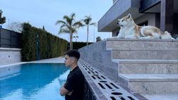 Dybala, relax in piscina dopo la doppietta: “Recuperando con la mia guardiana”