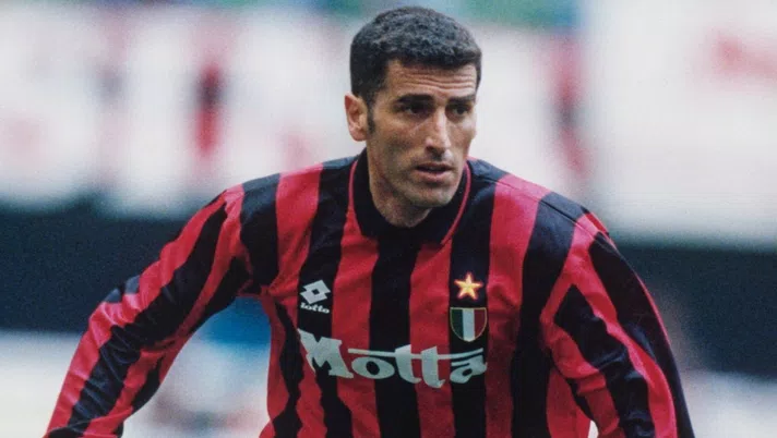 Mauro Tassotti con il Milan nel 1994 (credits: GETTY Images)
