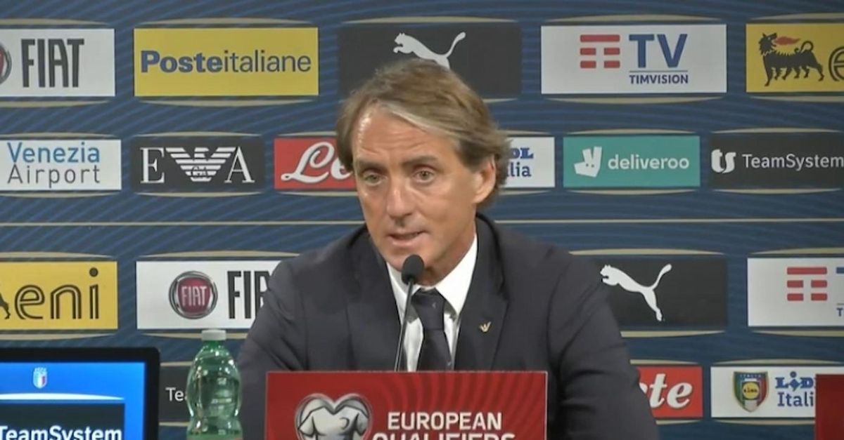 Mancini: “Sensi?  I have not read on social media.  Sticks, future of the national team.  Three … “