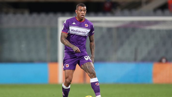 FLORENCE, ITALY - DECEMBER 15: Igor of ACF Fiorentina in action during the Coppa Italia match between Fiorentina and Benevento at Artemio Franchi on December 15, 2021 in Florence, Italy. (Photo by Gabriele Maltinti/Getty Images) Fiorentina, Igor versione Maldini commenta la vittoria di Napoli: “Che partita!” - immagine 1