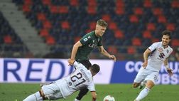 Bologna, brutto infortunio per Skov Olsen: i tempi di recupero