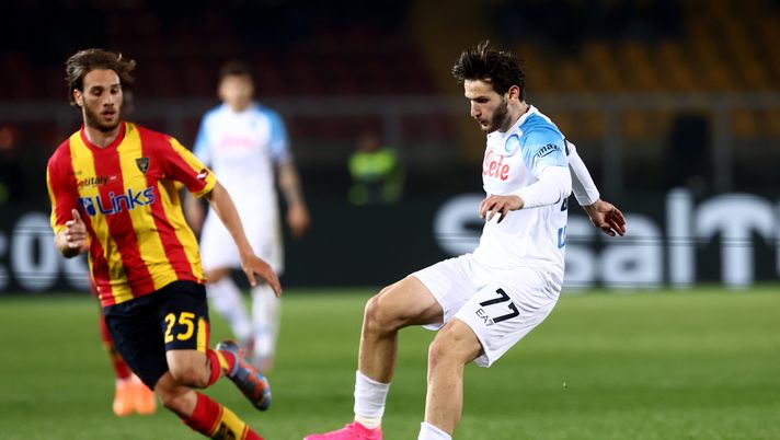 LECCE, ITALY - APRIL 07: Khvicha Kvaratskhelia of Napoli during the Serie A match between US Lecce and SSC Napoli at Stadio Via del Mare on April 07, 2023 in Lecce, Italy. (Photo by Maurizio Lagana/Getty Images) kvara