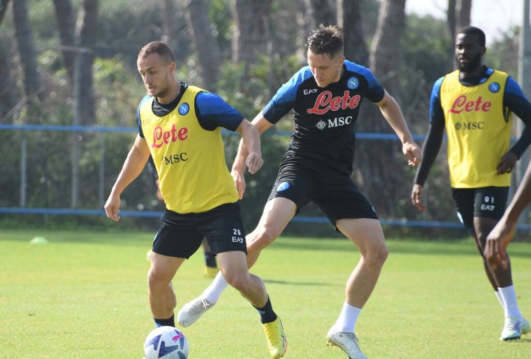 FOTO Gli scatti dell’allenamento del Napoli al Konami Training Center- immagine 1