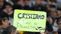 Totalmente crazy: il bimbo imita l’esultanza di CR7 e lo stadio di Riad fibrilla…