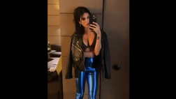 VIDEO /Jovana, look super hot. Lady Djordjevic fa impazzire il web col suo décolleté