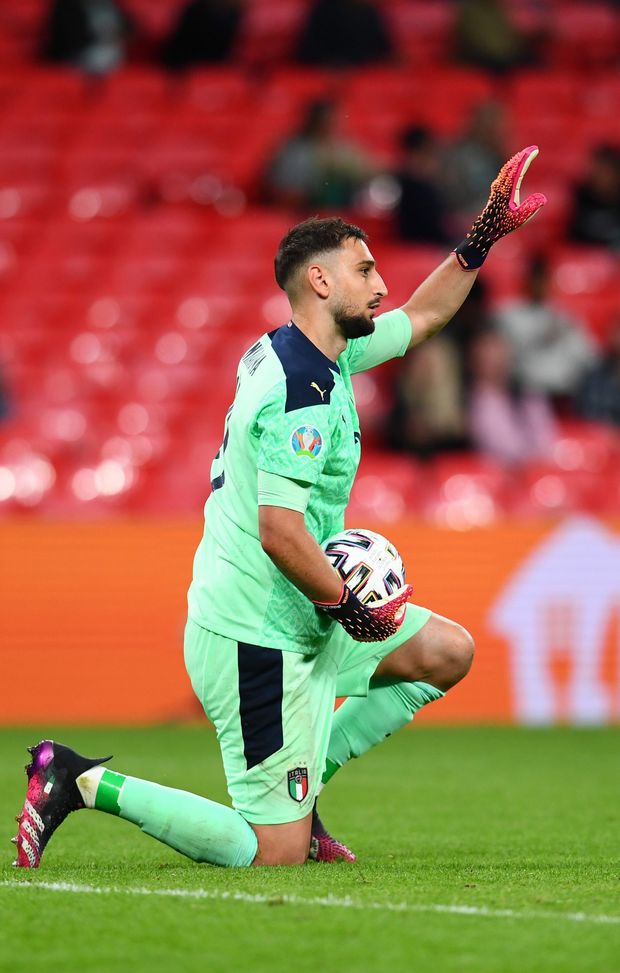  (Photo by Claudio Villa/Getty Images) 