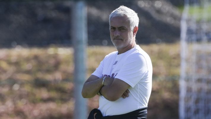 Prove di rinnovo tra la Roma e Mourinho. Pellegrini in dubbio per il Betis - immagine 1