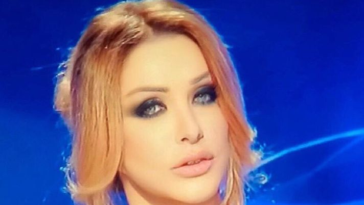 Dopo le polemiche con Diletta Leotta, Paola Ferrari si mostra in bikini: che fisico Dopo le polemiche con Diletta Leotta, Paola Ferrari si mostra in bikini: che fisico