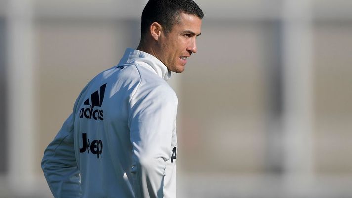 TURIN, ITALY - NOVEMBER 26: Juventus player Cristiano Ronaldo during a training session at JTC on November 26, 2020 in Turin, Italy. (Photo by Daniele Badolato - Juventus FC/Juventus FC via Getty Images) TURIN, ITALY - NOVEMBER 26: Juventus player Cristiano Ronaldo during a training session at JTC on November 26, 2020 in Turin, Italy. (Photo by Daniele Badolato - Juventus FC/Juventus FC via Getty Images)