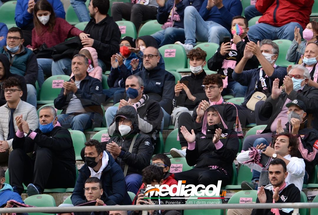 FOTO, i tifosi allo stadio per Palermo – Foggia 3-0 (Gallery) - immagine 23