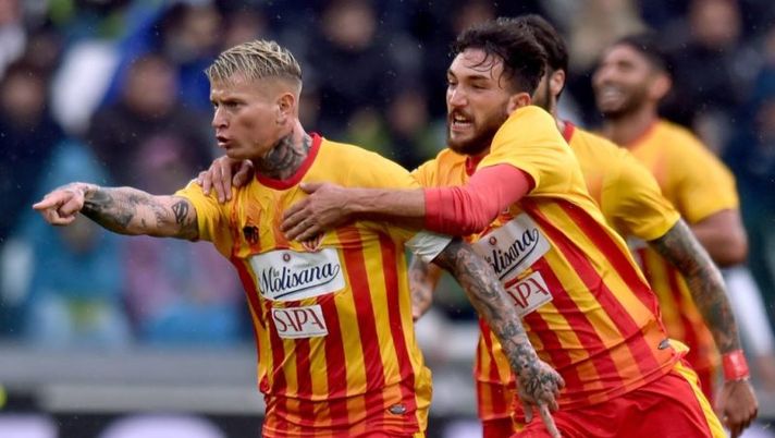 Benevento, De Zerbi sorride: Ciciretti torna in gruppo! Ancora out Iemmello e Lazaar Benevento, De Zerbi sorride: Ciciretti torna in gruppo! Ancora out Iemmello e Lazaar - immagine 1