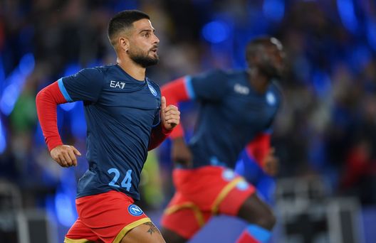 LEICESTER, ENGLAND - SEPTEMBER 16: Lorenzo Insigne of SSC Napoli warms up prior to the UEFA Europa League group C match between Leicester City and SSC Napoli at The King Power Stadium on September 16, 2021 in Leicester, England. (Photo by Laurence Griffiths/Getty Images) LEICESTER, ENGLAND - SEPTEMBER 16: Lorenzo Insigne of SSC Napoli warms up prior to the UEFA Europa League group C match between Leicester City and SSC Napoli at The King Power Stadium on September 16, 2021 in Leicester, England. (Photo by Laurence Griffiths/Getty Images)