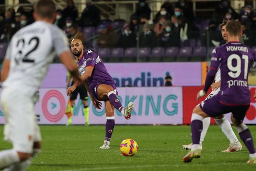 GERMOGLI PH: 15 DICEMBRE 2021 FIRENZE STADIO ARTEMIO FRANCHI PARTITA COPPA ITALIA 2021 2022 FIORENTINA VS BENEVENTO SOFYAN AMRABAT © FOTOCRONACHE GERMOGLI GERMOGLI PH: 15 DICEMBRE 2021 FIRENZE STADIO ARTEMIO FRANCHI PARTITA COPPA ITALIA 2021 2022 FIORENTINA VS BENEVENTO SOFYAN AMRABAT © FOTOCRONACHE GERMOGLI