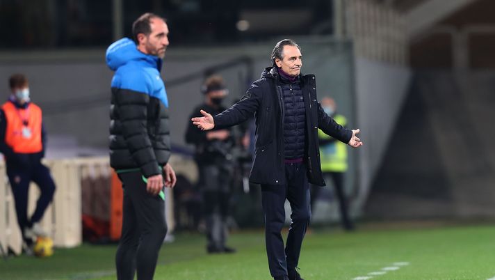 FLORENCE, ITALY - FEBRUARY 05:  Head coach of ACF Fiorentina Cesare Prandelli gestures during the Serie A match between ACF Fiorentina  and FC Internazionale at Stadio Artemio Franchi on February 05, 2021 in Florence, Italy.  (Photo by Gabriele Maltinti/Getty Images) 