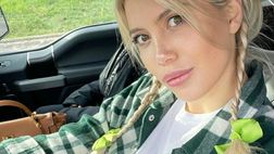 Wanda Nara pronta ad affrontare un nuovo lockdown. Maschera relax e intimo in bella vista