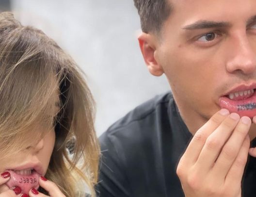 Sophie Codegoni, nuovo amore e nuovo tatuaggio in comune col fidanzato Sophie Codegoni, nuovo amore e nuovo tatuaggio in comune col fidanzato - immagine 1