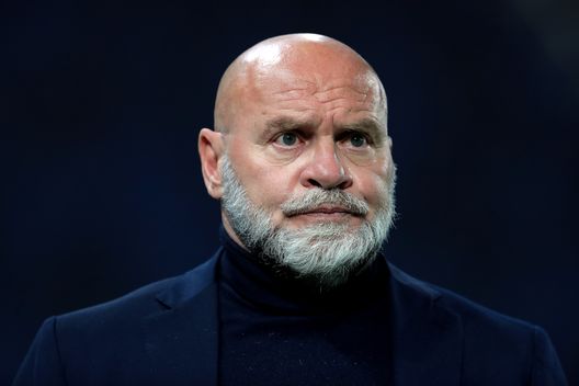 BERGAMO, ITALY - MARCH 03: Serse Cosmi, Head Coach of Crotone looks on prior to the Serie A match between Atalanta BC and FC Crotone at Gewiss Stadium on March 03, 2021 in Bergamo, Italy. Sporting stadiums around Italy remain under strict restrictions due to the Coronavirus Pandemic as Government social distancing laws prohibit fans inside venues resulting in games being played behind closed doors. (Photo by Emilio Andreoli/Getty Images) BERGAMO, ITALY - MARCH 03: Serse Cosmi, Head Coach of Crotone looks on prior to the Serie A match between Atalanta BC and FC Crotone at Gewiss Stadium on March 03, 2021 in Bergamo, Italy. Sporting stadiums around Italy remain under strict restrictions due to the Coronavirus Pandemic as Government social distancing laws prohibit fans inside venues resulting in games being played behind closed doors. (Photo by Emilio Andreoli/Getty Images)