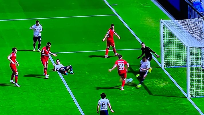 VIDEO Napoli-Atalanta 0-1, pasticcio azzurro: Miranchuk segna con un tocco sottoporta - immagine 1