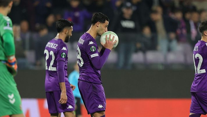 FLORENCE, ITALY - FEBRUARY 23: Rolando Mandragora of ACF Fiorentina celebrates after scoring a goal during the UEFA Europa Conference League knockout round play-off leg two match between ACF Fiorentina and Sporting Braga at Stadio Artemio Franchi on February 23, 2023 in Florence, Italy. (Photo by Gabriele Maltinti/Getty Images) Mandragora