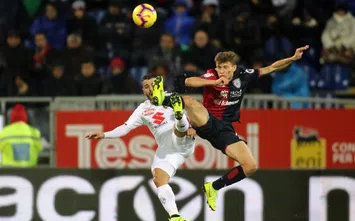  CAGLIARI, ITALY - NOVEMBER 26:Nicolo Barella of Cagliari in action during the Serie A match between Cagliari and Torino FC at Sardegna Arena on November 26, 2018 in Cagliari, Italy. (Photo by Enrico Locci/Getty Images)