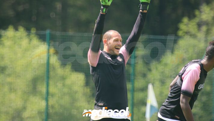 Pomini: “Ho passato il testimone a Brignoli, ecco cosa gli ho detto a settembre. Stellone leale, sono rimasto a Palermo perché…”  Pomini: “Ho passato il testimone a Brignoli, ecco cosa gli ho detto a settembre. Stellone leale, sono rimasto a Palermo perché…”