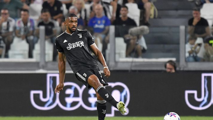 TURIN, ITALY - AUGUST 31: Bremer of Juventus during the Serie A match between Juventus and Spezia Calcio at Allianz Stadium on August 31, 2022 in Turin, Italy. (Photo by Filippo Alfero - Juventus FC/Juventus FC via Getty Images ) Dalla Continassa: niente fratture per Szczesny ma Bremer preoccupa. Le ultime - immagine 1
