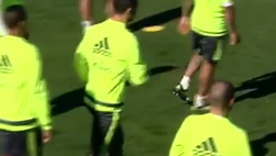VIDEO / Nervi tesi al Real, CR7 subisce un tunnel da Danilo e si arrabbia