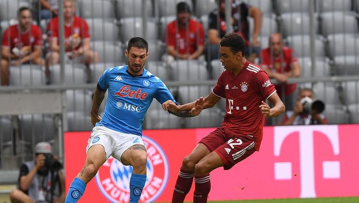 MUNICH, GERMANY - JULY 31: Matteo Politano of Napoli in action during the pre-season match between FC Bayern Munich and SSC Napoli at Allianz Arena on July 31, 2021 in Munich, Germany. (Photo by SSC NAPOLI/SSC NAPOLI via Getty Images) 