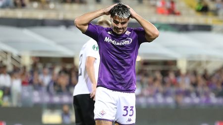 FLORENCE, ITALY - SEPTEMBER 08: Riccardo Sottil of ACF Fiorentina reacts during the UEFA Europa Conference League group A match between ACF Fiorentina and Rīgas Futbola skola at Stadio Artemio Franchi on September 8, 2022 in Florence, Italy (Photo by Gabriele Maltinti/Getty Images)