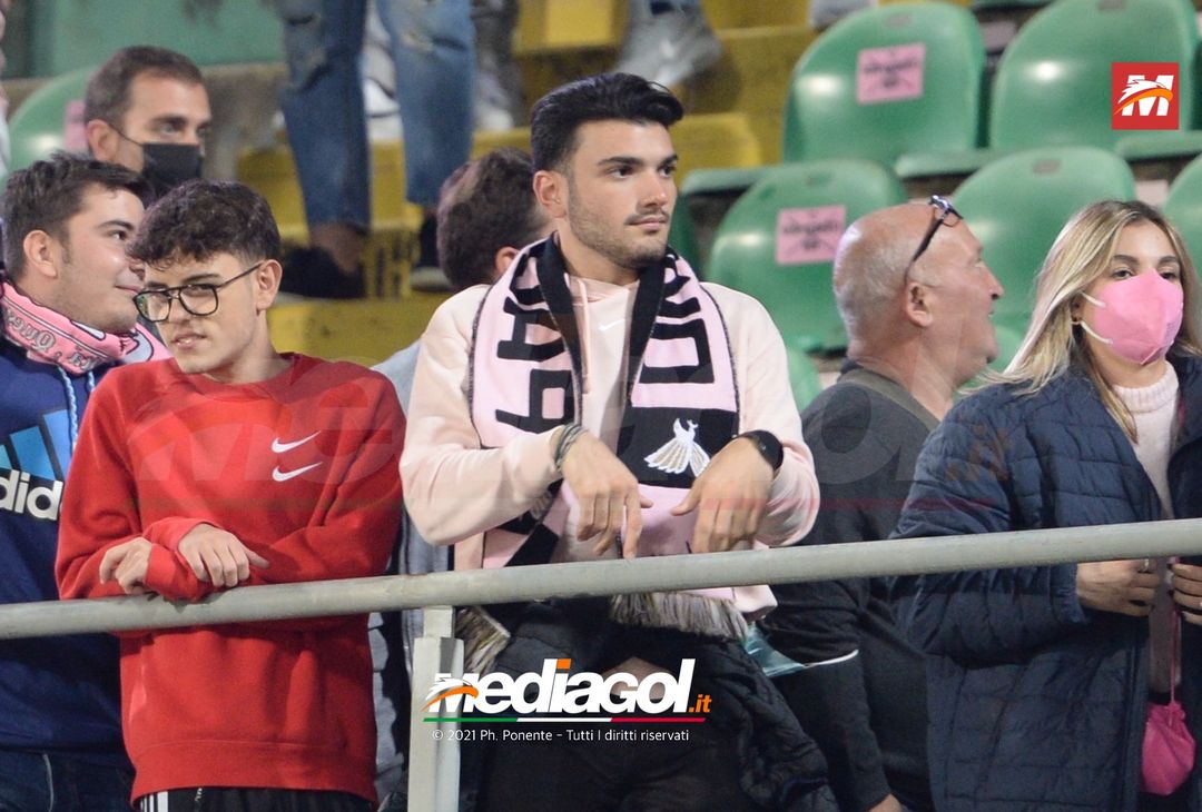 FOTO, i tifosi allo stadio per Palermo – Virtus Villafranca 1-0 (Gallery) - immagine 3