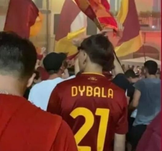 Un Dyb(b)ala da derby, ma era solo un fotomontaggio laziale…- immagine 2