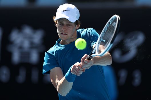 MELBOURNE, AUSTRALIA - FEBRUARY 07: Jannik Sinner of Italy plays a backhand in his Men's Singles Final match against Stefano Travaglia during day seven of the ATP 250 Great Ocean Road Open at Melbourne Park on February 07, 2021 in Melbourne, Australia. (Photo by Matt King/Getty Images) MELBOURNE, AUSTRALIA - FEBRUARY 07: Jannik Sinner of Italy plays a backhand in his Men's Singles Final match against Stefano Travaglia during day seven of the ATP 250 Great Ocean Road Open at Melbourne Park on February 07, 2021 in Melbourne, Australia. (Photo by Matt King/Getty Images)