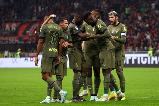 esultanza gol Divock Origi AC Milan Milan-Monza Serie A 2022-2023