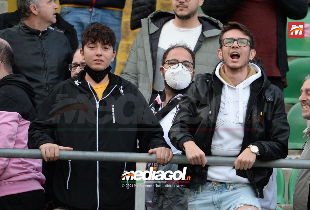 FOTO, i tifosi allo stadio per Palermo – Potenza 2-0 (Gallery) - immagine 30