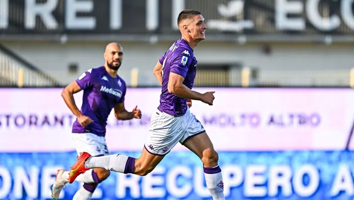 [VIDEO] Fiorentina, Milenkovic rivela: “Ho una squadra fortissima al Fantacalcio. Se non vinco quest’anno…” - immagine 1