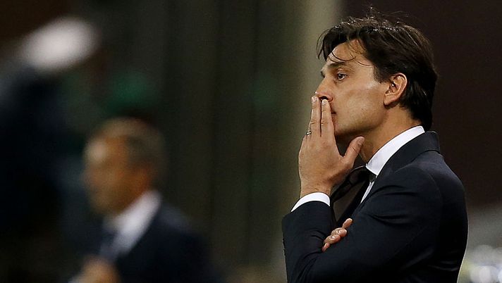 AC Milan's coach Vincenzo Montella looks on during the Italian Serie A football match between Sampdoria and AC Milan on September 16, 2016 at 'Luigi Ferraris Stadium' in Genoa.  / AFP / MARCO BERTORELLO        (Photo credit should read MARCO BERTORELLO/AFP/Getty Images) 