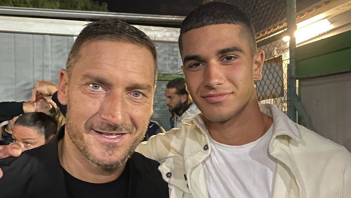 Totti: “Contento che abbia segnato Volpato e per la vittoria della Roma a Verona” Totti: “Contento che abbia segnato Volpato e per la vittoria della Roma a Verona” - immagine 1