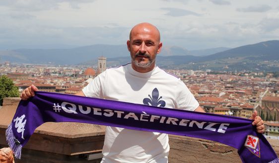  GERMOGLI PH 15 LUGLIO 2021 FIRENZE PIAZZALE MICHELANGELO LA LOGGIA PRESENTAZIONE DEL NUOVO ALLENATORE DELLA FIORENTINA VINCENZO ITALIANO NELLA FOTO VINCENZO ITALIANO 