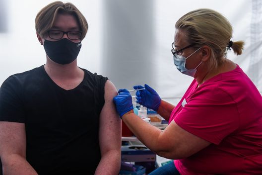 Il Covid in Italia e nel mondo, i principali titoli di oggi: “La situazione peggiora”- immagine 2