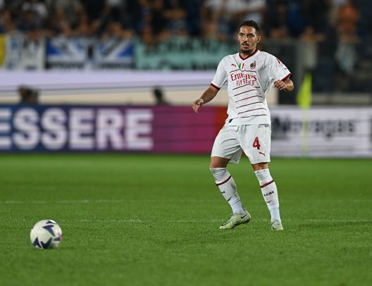 Ismaël Bennacer (centrocampista AC Milan) qui durante Atalanta-Milan 1-1 (Serie A 2022-2023) | News (Getty Images) Ismaël Bennacer AC Milan Atalanta-Milan 1-1 Serie A 2022-2023